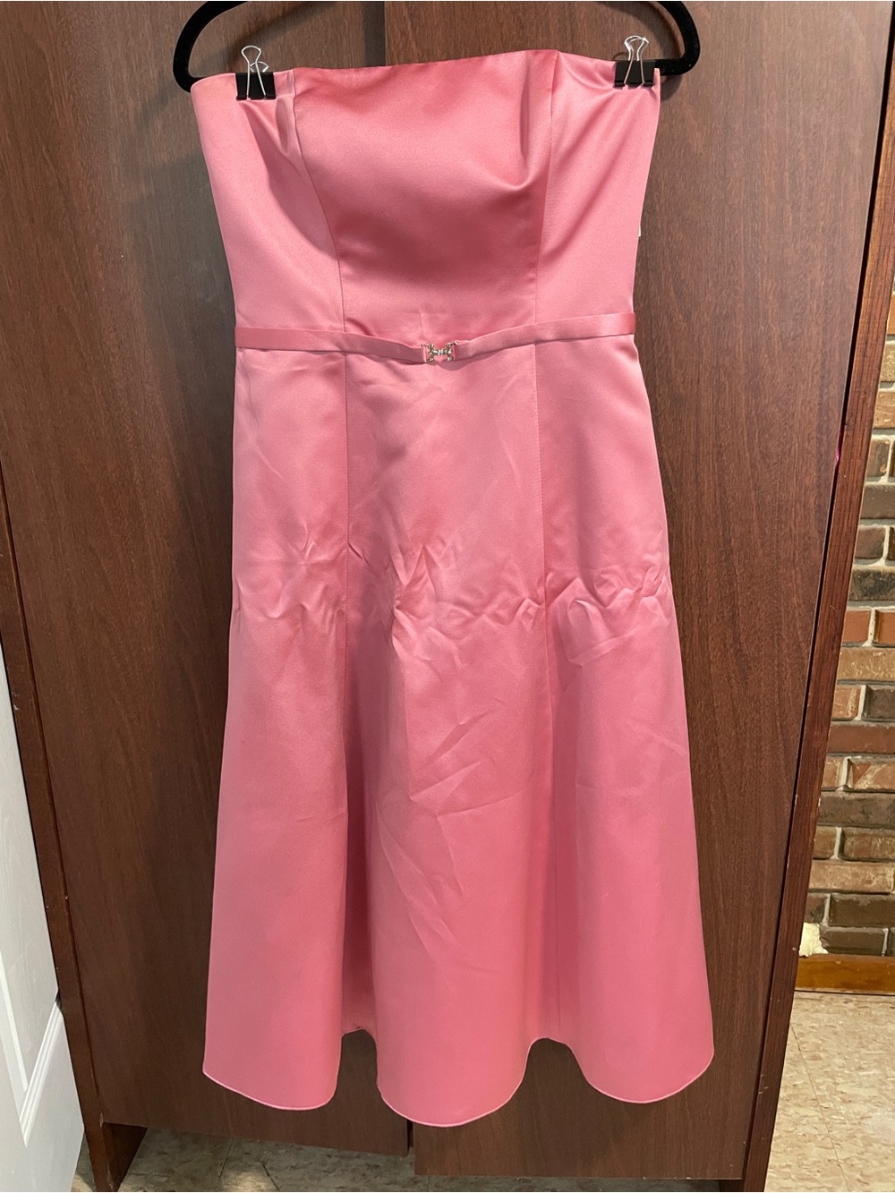 Barbiecore satin tea dress ๐โจ